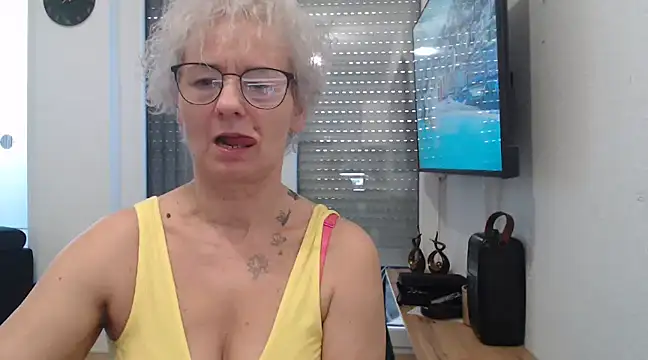 Hot Ann52 online show from February 4, 9:49 am