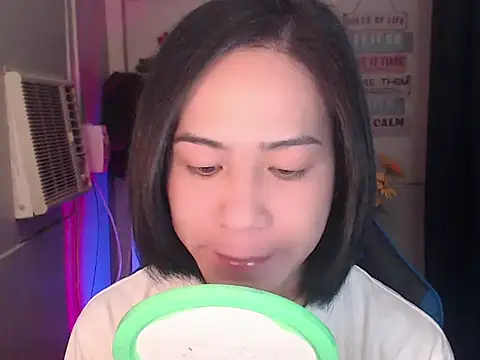 Snapshot of Lemonadexxx chatting on November 24, 3:56 pm Lemonadexxx online show from November 24, 3:56 pm