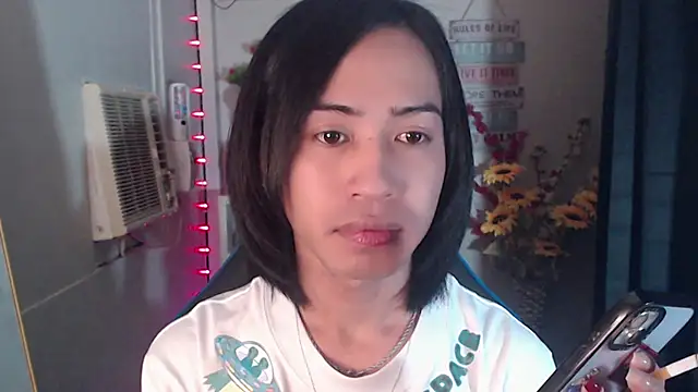 Snapshot of Lemonadexxx chatting on December 15, 5:55 am Lemonadexxx online show from December 15, 5:55 am