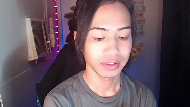 Snapshot of Lemonadexxx chatting on December 20, 10:33 am Lemonadexxx online show from December 20, 10:33 am