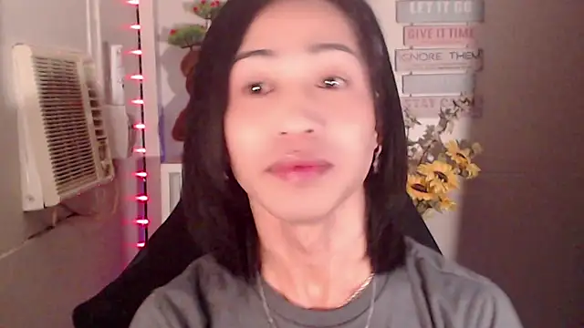 Snapshot of Lemonadexxx chatting on December 20, 10:39 pm Lemonadexxx online show from December 20, 10:39 pm