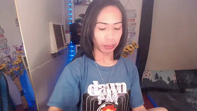 Snapshot of Lemonadexxx chatting on January 13, 4:51 am Lemonadexxx online show from January 13, 4:51 am