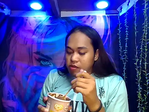 bettina love online show from November 24, 2:39 pm