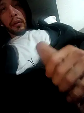 Snapshot of mrbigone45 chatting on November 5, 9:04 pm mrbigone45 online show from November 5, 9:04 pm