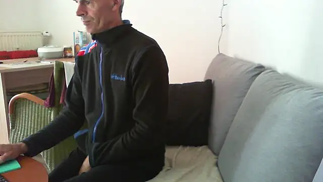 Manuchao 666 online show from June 10, 10:58 am