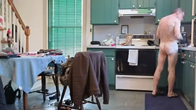 Snapshot of CDforU chatting on January 15, 1:37 pm CDforU online show from January 15, 1:37 pm