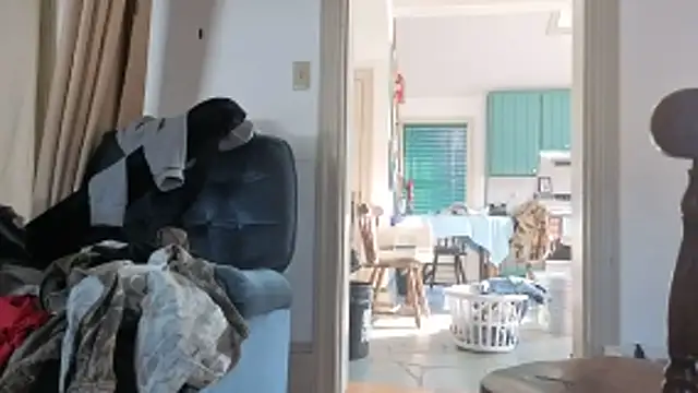 Snapshot of CDforU chatting on February 8, 8:01 pm CDforU online show from February 8, 8:01 pm