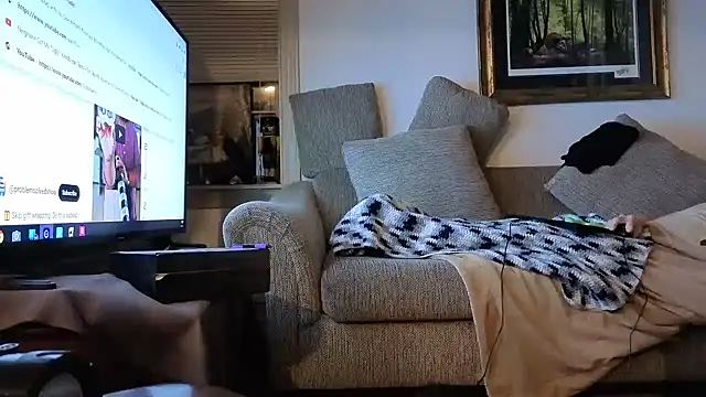 Snapshot of CDforU chatting on February 17, 2:52 am CDforU online show from February 17, 2:52 am