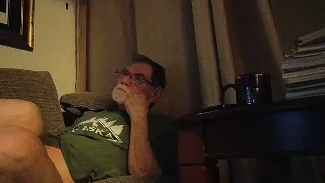 Snapshot of CDforU chatting on February 28, 3:18 am CDforU online show from February 28, 3:18 am