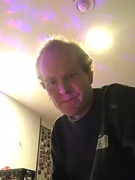 Snapshot of Janssen88 chatting on January 10, 9:42 pm Janssen88 online show from January 10, 9:42 pm