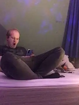 Snapshot of Janssen88 chatting on January 13, 8:37 pm Janssen88 online show from January 13, 8:37 pm