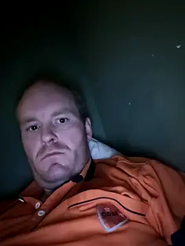 Snapshot of Janssen88 chatting on November 6, 1:06 am Janssen88 online show from November 6, 1:06 am