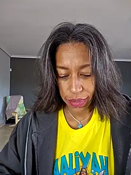 Snapshot of Goldenlace chatting on March 20, 1:59 pm Goldenlace online show from March 20, 1:59 pm