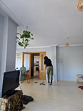 Snapshot of Goldenlace chatting on October 16, 10:27 am Goldenlace online show from October 16, 10:27 am