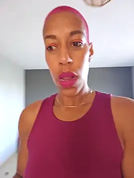 Goldenlace online show from April 21, 10:10 am