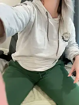 Vivian MayXxX online show from December 3, 11:13 pm