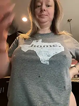 Vivian MayXxX online show from December 15, 7:42 pm