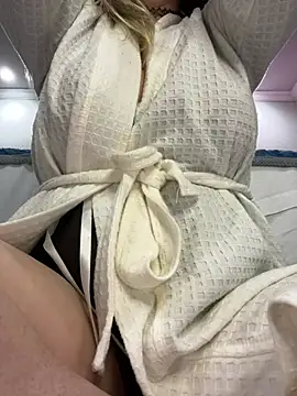 Vivian MayXxX online show from January 11, 2:41 am