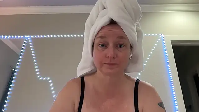 Vivian MayXxX online show from September 24, 5:16 pm