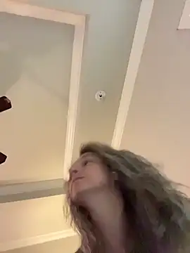 Vivian MayXxX online show from November 22, 10:42 pm