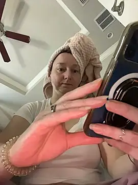 Vivian MayXxX online show from February 10, 7:18 pm