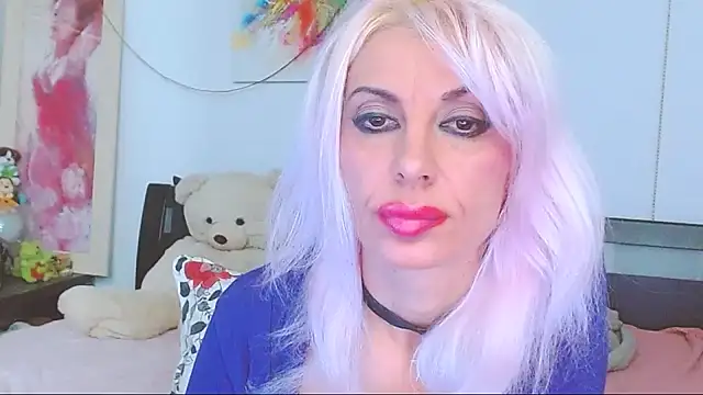 HoneyLara online show from November 9, 8:29 pm