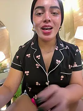 Snapshot of HotstuffCherrySummer chatting on February 11, 10:04 am HotstuffCherrySummer online show from February 11, 10:04 am