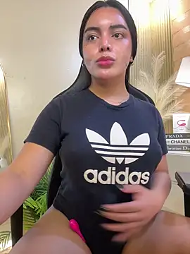 Snapshot of HotstuffCherrySummer chatting on February 14, 12:25 pm HotstuffCherrySummer online show from February 14, 12:25 pm