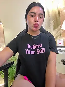 Snapshot of HotstuffCherrySummer chatting on February 20, 8:50 am HotstuffCherrySummer online show from February 20, 8:50 am