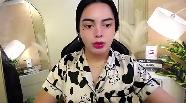 Snapshot of HotstuffCherrySummer chatting on February 25, 8:03 am HotstuffCherrySummer online show from February 25, 8:03 am