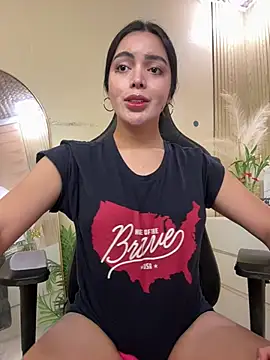 HotstuffCherrySummer online show from April 4, 9:18 am