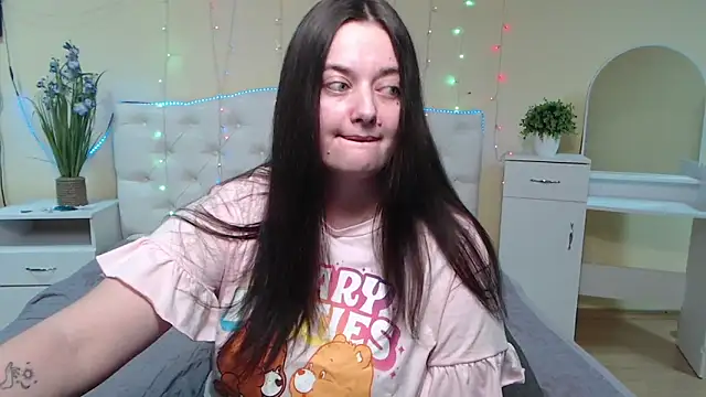 Snapshot of MilanaPrice chatting on January 26, 1:20 am MilanaPrice online show from January 26, 1:20 am