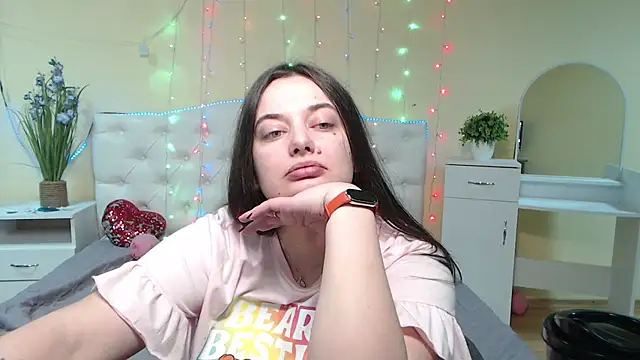 Snapshot of MilanaPrice chatting on January 26, 9:40 pm MilanaPrice online show from January 26, 9:40 pm