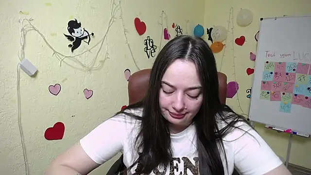 Snapshot of MilanaPrice chatting on February 28, 6:31 pm MilanaPrice online show from February 28, 6:31 pm
