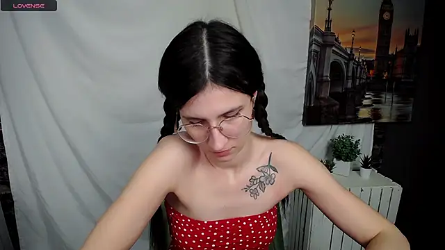 MaryEm976 online show from March 14, 5:46 pm