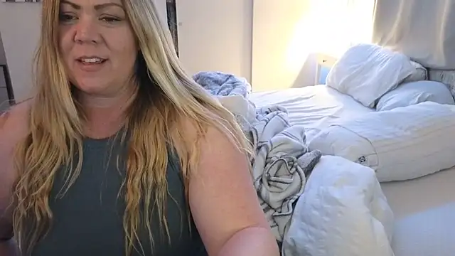 JESS LOVES online show from January 24, 5:10 am