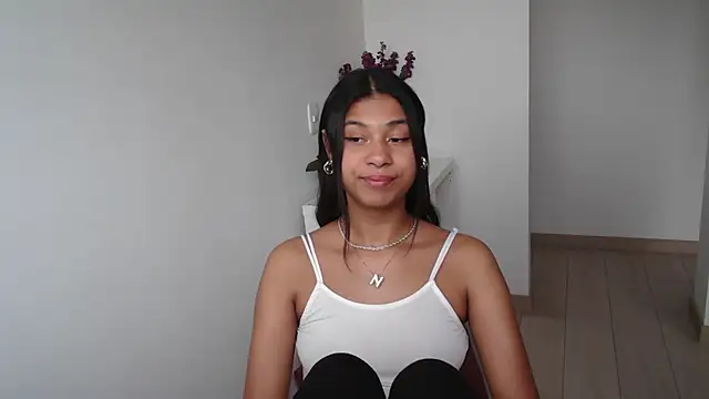 dark enchantress  online show from February 14, 9:32 pm