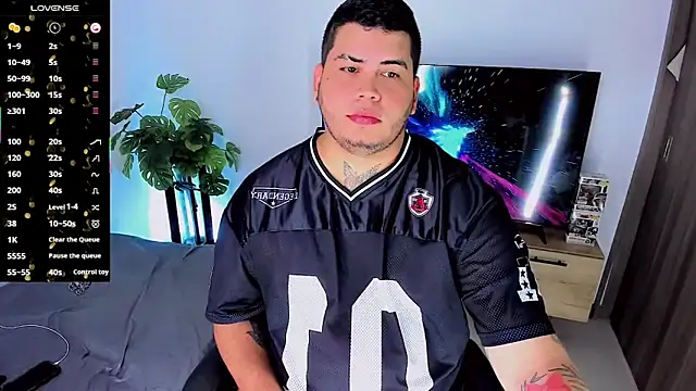 Thomas chubbyxhot online show from April 23, 2:46 am