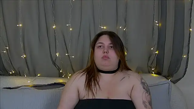 LillianKim online show from October 30, 6:30 pm