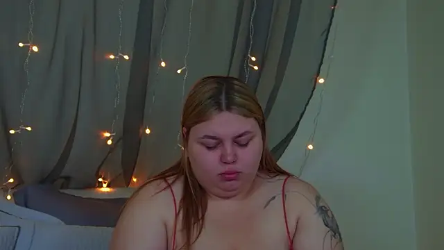 LillianKim online show from November 29, 7:00 am