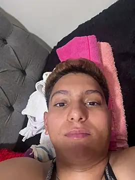 Snapshot of julya_smith69 chatting on February 17, 8:47 pm julya smith69 online show from February 17, 8:47 pm
