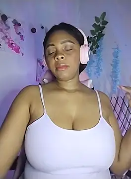 collegechica online show from October 2, 7:15 am