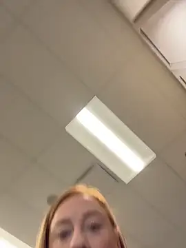 cinnatitties online show from October 28, 3:04 pm