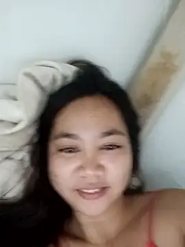 Snapshot of Hotbaby_1523 chatting on January 9, 8:17 am Hotbaby 1523 online show from January 9, 8:17 am