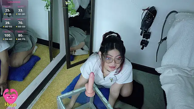 Catwhite  online show from September 10, 7:03 pm