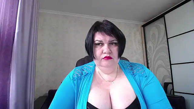 JuicyLady Di online show from November 5, 6:24 am