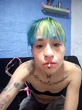 Snapshot of fablob23 chatting on January 1, 9:41 pm fablob23 online show from January 1, 9:41 pm