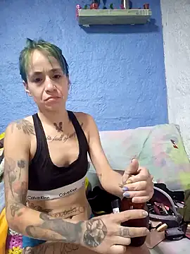 Snapshot of fablob23 chatting on January 4, 10:13 pm fablob23 online show from January 4, 10:13 pm