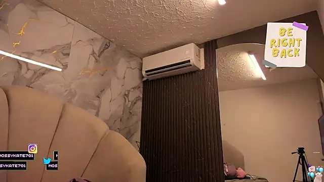 Snapshot of Katemoss70 chatting on January 10, 12:18 pm Katemoss70 online show from January 10, 12:18 pm