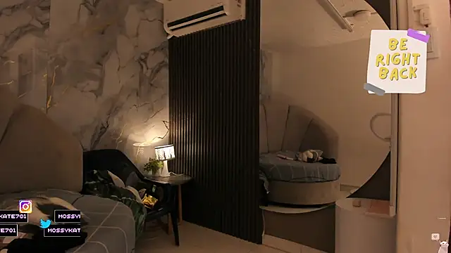 Snapshot of Katemoss70 chatting on January 19, 12:31 pm Katemoss70 online show from January 19, 12:31 pm